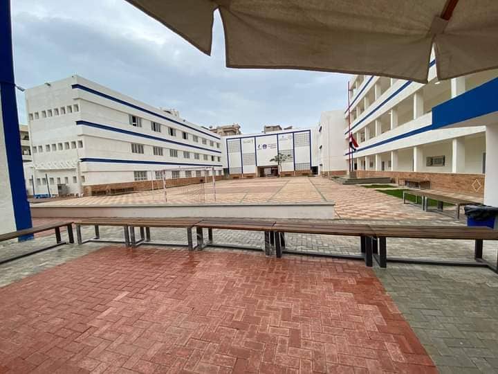 We School